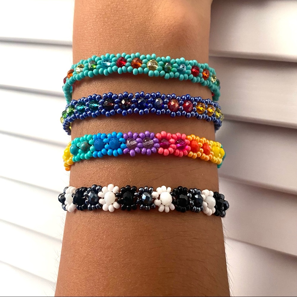 Mexican Chaquira handmade bracelets NWOT set of 4